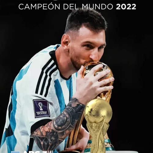 MESSI BESO 3/4 PERFIL